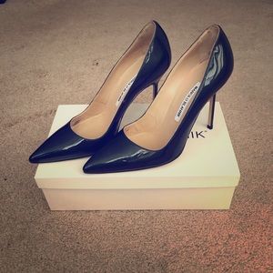 Manolo Blahnik Ladies Shoes - SOLD